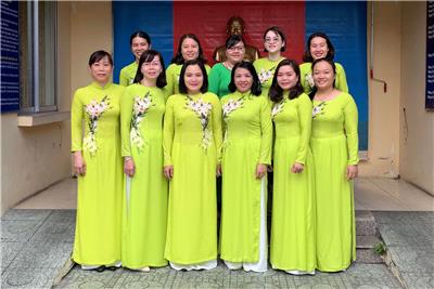 Image: Công đoàn UBND Phường 1 hưởng ứng tháng áo dài