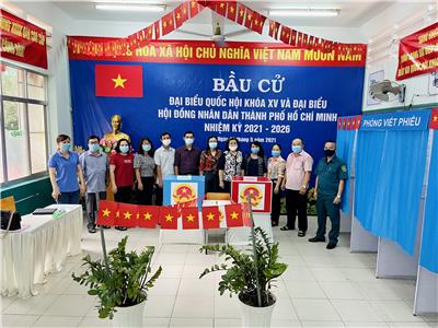 Image: Đồng chí Nguyễn Thị Thu Nga - UVBTV Quận ủy, Phó chủ tịch UBND cùng tổ công tác Quận 10 kiểm tra công tác chuẩn bị bầu cử đại biểu Quốc Hội khóa XV và đại biểu Hội đồng nhân dân Thành phố khóa X nhiệm kỳ 2021 – 2026 tại Phường 1