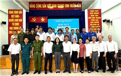 Image: PHƯỜNG 1 TỔ CHỨC HỌP MẶT THANH NIÊN TRÚNG TUYỂN NGHĨA VỤ QUÂN SỰ VÀ NGHĨA VỤ CÔNG AN NHÂN DÂN NĂM 2024