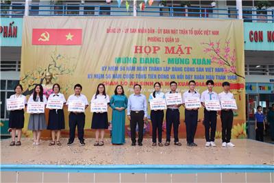 Image: ỦY BAN NHÂN DÂN PHƯỜNG 1 TRIỂN KHAI CÔNG TÁC THU PHÍ, LỆ PHÍ QUA QR-CODE.
