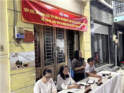 Image: PHƯỜNG 1 TỔ CHỨC HỘI NGHỊ TIẾP XÚC, ĐỐI THOẠI GIỮA NGƯỜI ĐỨNG ĐẦU CẤP ỦY, CHÍNH QUYỀN VỚI NHÂN DÂN TRÊN ĐỊA BÀN KHU DÂN CƯ - KHU PHỐ 3